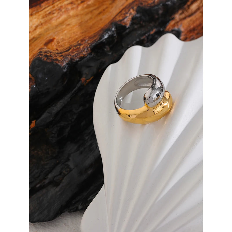 Anel Twist - Banhado a Ouro 18K