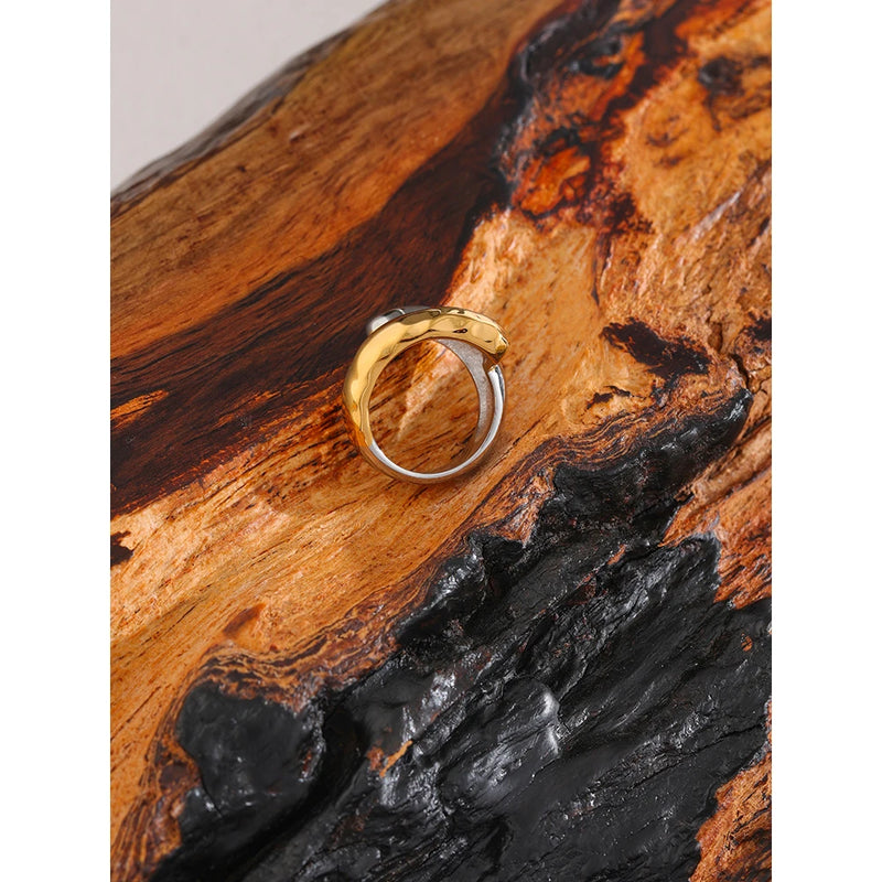 Anel Twist - Banhado a Ouro 18K