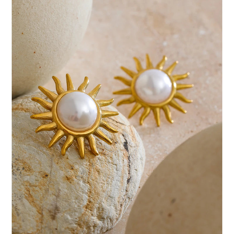 Brinco Armonia com Pérolas Naturais Banhado a Ouro 18K