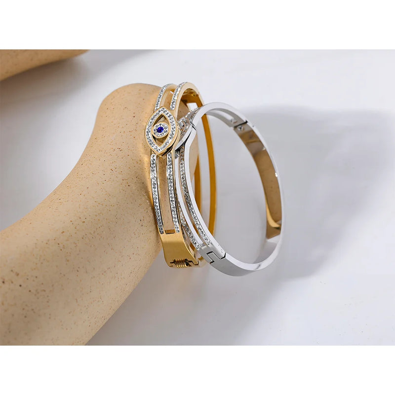 Bracelete Visão Profunda Banhado a Ouro 18K com pedras em Zircónia