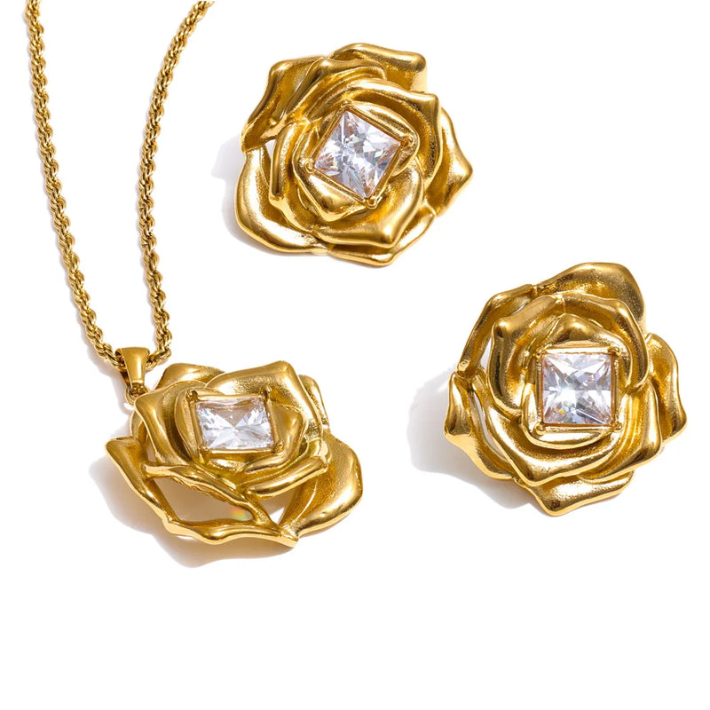 Conjunto Julieta Banhado a Ouro 18K Com pedras em Zirconia