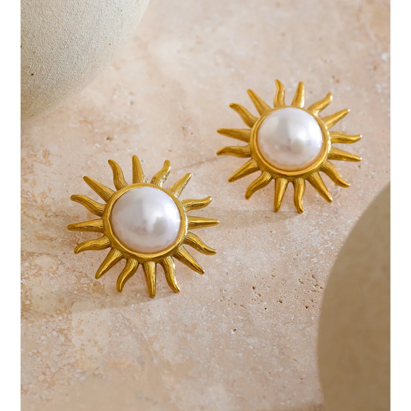 Brinco Armonia com Pérolas Naturais Banhado a Ouro 18K