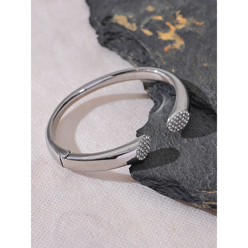 Bracelete Open Stylish com Pedras em Zircónia