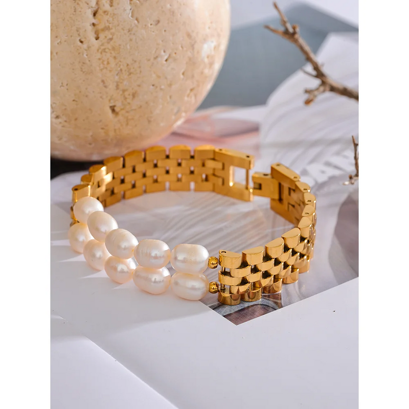 Pulseira - Cuban  Premium com Pérolas Naturais e Banhada a Ouro 18K