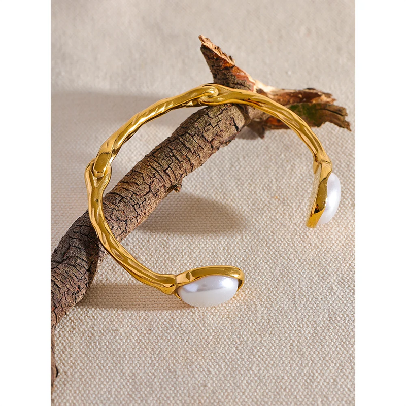 Bracelete Essenza com Pérolas Naturais