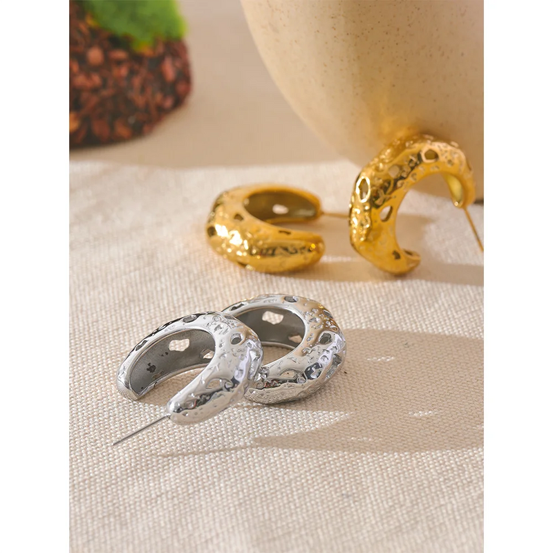 C-Shape Earrings in 18K Gold Plated Steel