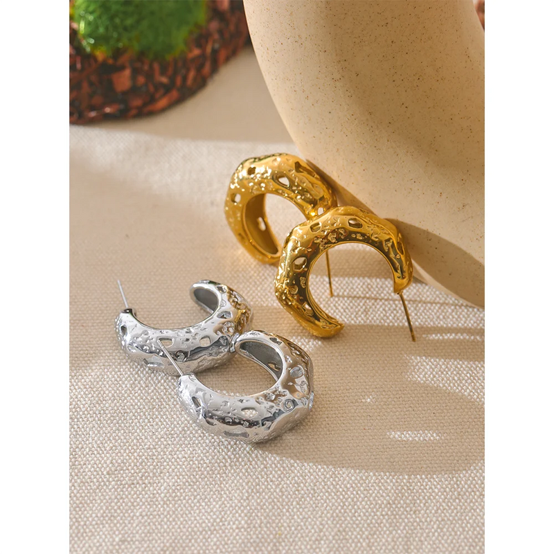 C-Shape Earrings in 18K Gold Plated Steel