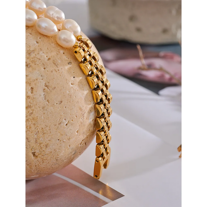 Pulseira - Cuban  Premium com Pérolas Naturais e Banhada a Ouro 18K