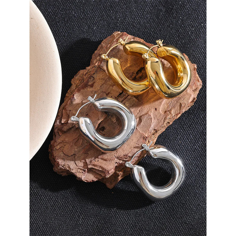 Brincos Chunky em Prata e Dourado
