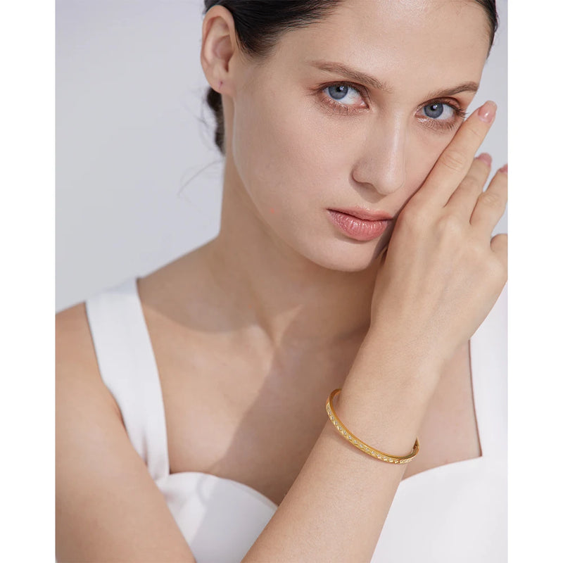 Bracelete Monarca com Pedras em Zircónia e Banhado a Ouro 18K