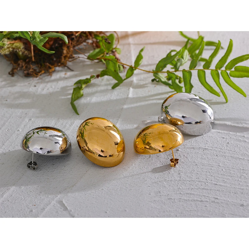 Brinco Oval Prata e Dourado Banhado a Ouro 18K