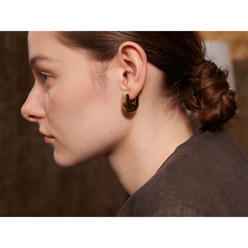 Brincos U-Shape banhados a Ouro 18K