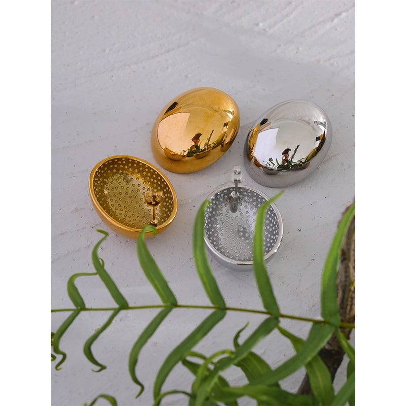 Brinco Oval Prata e Dourado Banhado a Ouro 18K