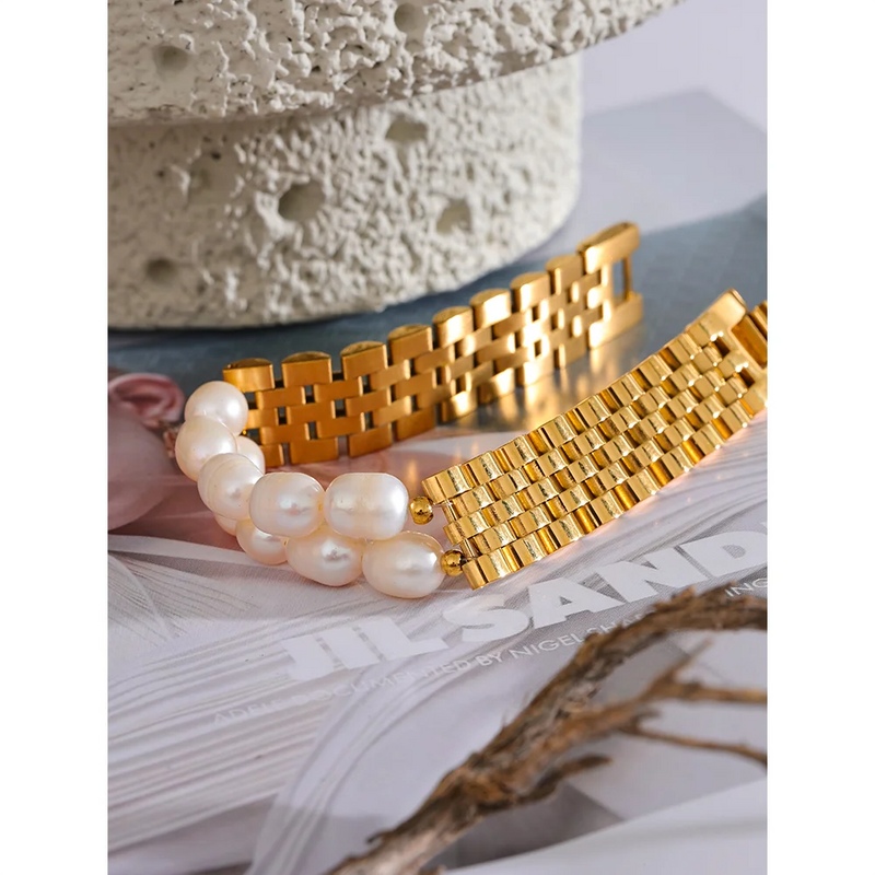 Pulseira - Cuban  Premium com Pérolas Naturais e Banhada a Ouro 18K