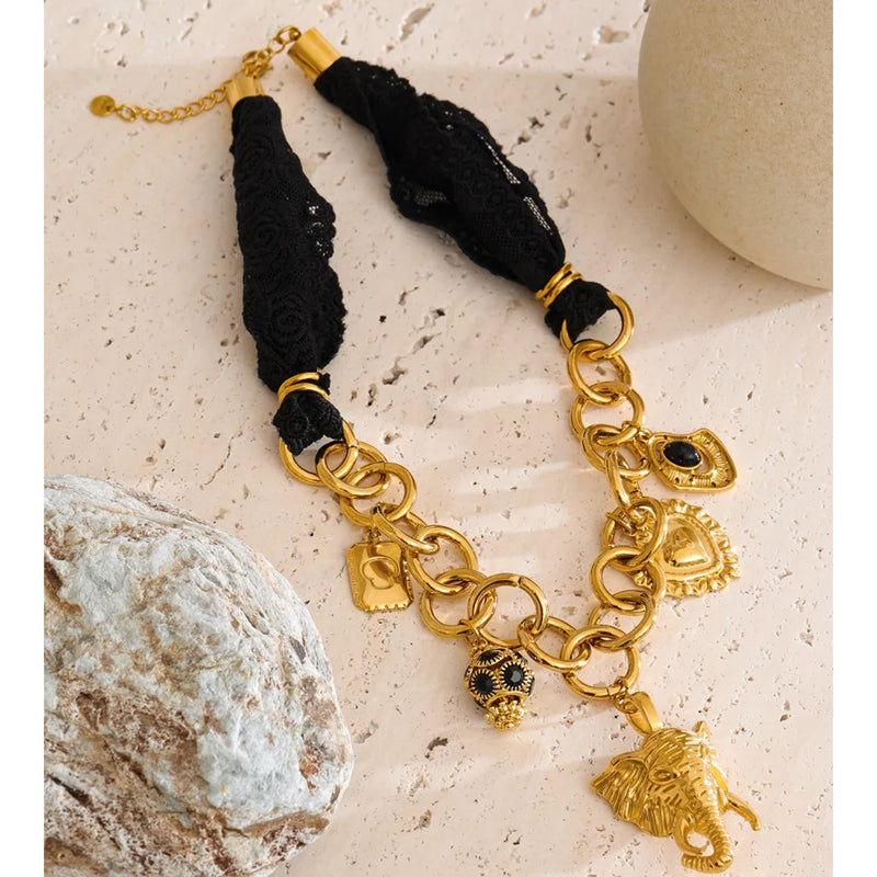 Colar Black Elephant Banhado a Ouro 18K