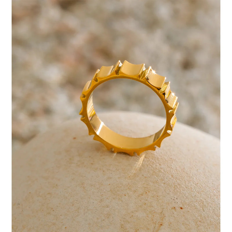 Anel Unique Banhado a Ouro 18K