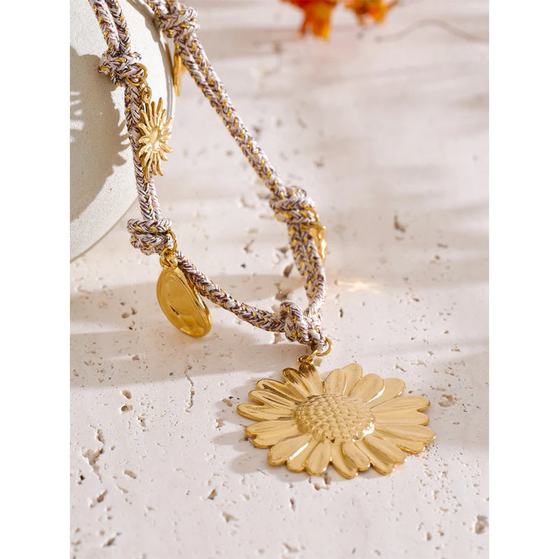 Colar Girassol Trançado banhado a Ouro 18K