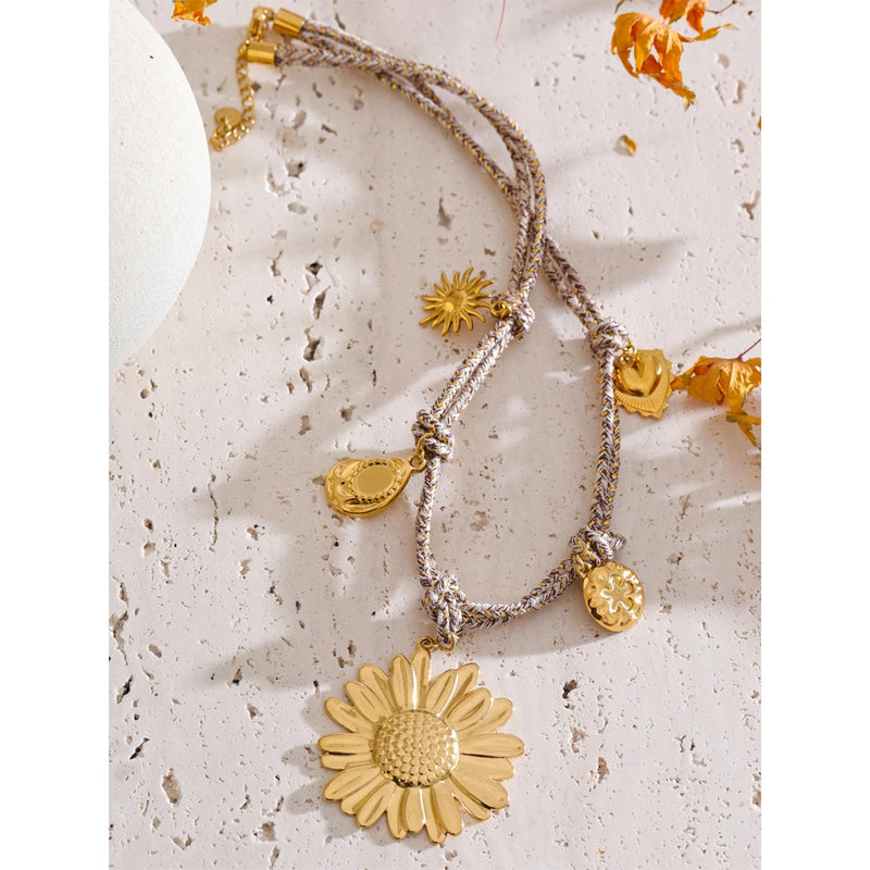 Colar Girassol Trançado banhado a Ouro 18K