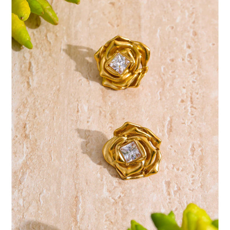 Conjunto Julieta Banhado a Ouro 18K Com pedras em Zirconia