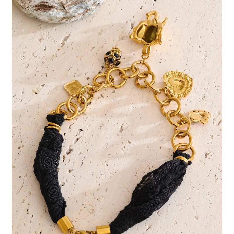 Colar Black Elephant Banhado a Ouro 18K