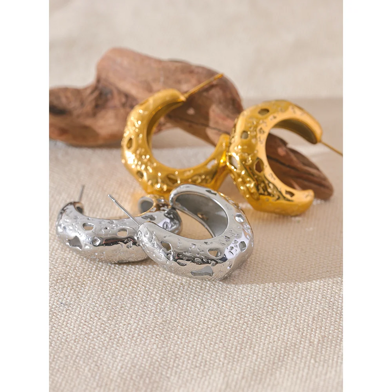 C-Shape Earrings in 18K Gold Plated Steel