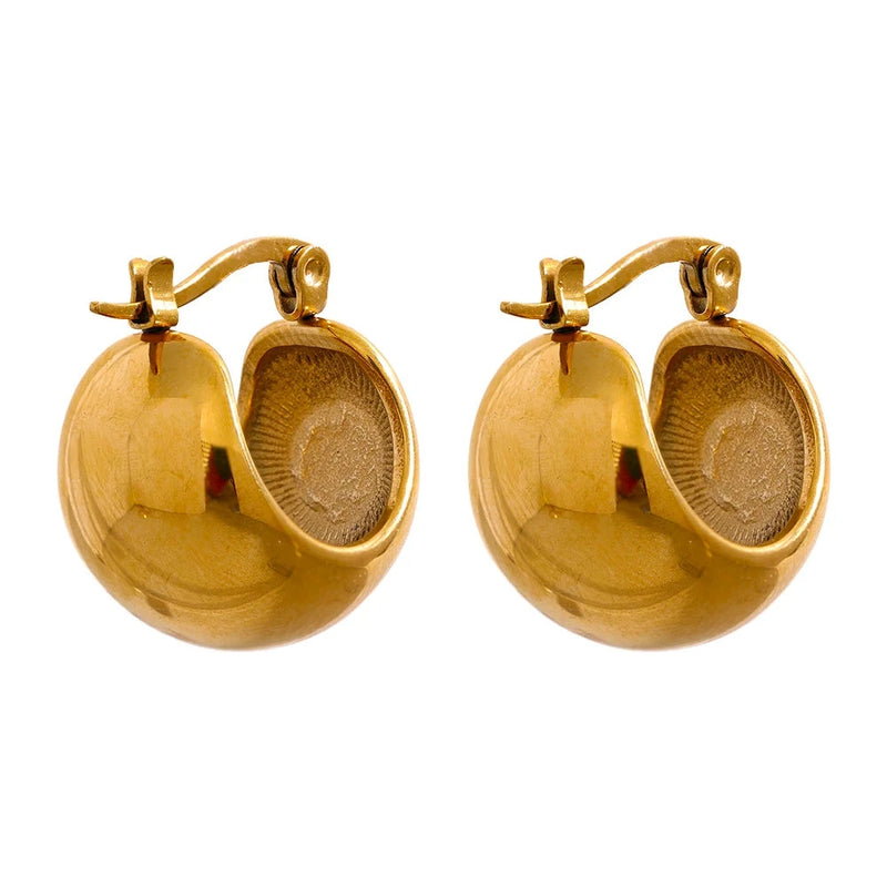 Shell Earrings in Gold and Silver
