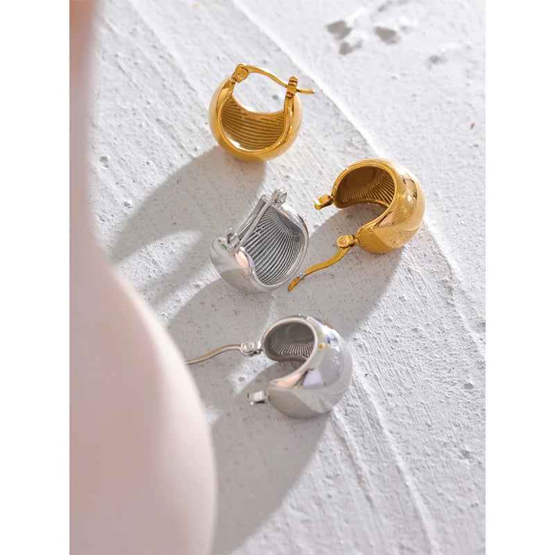 Shell Earrings in Gold and Silver