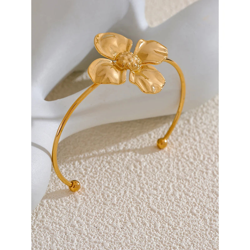 Bracelete  Flor Dourada Banhado em Ouro 18K