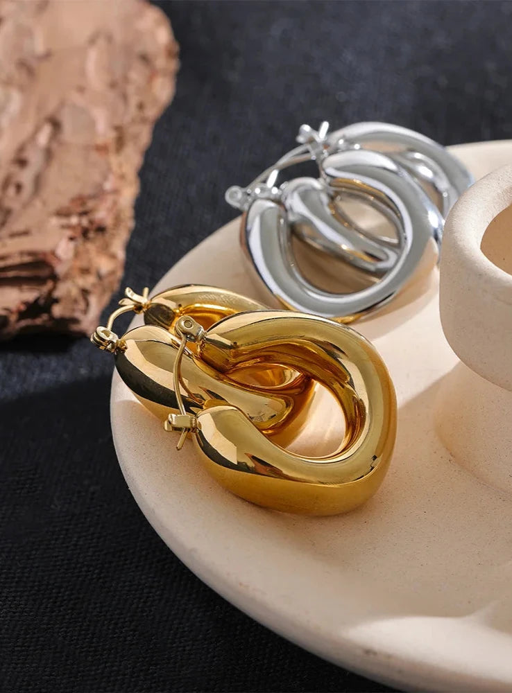 Brincos Chunky em Prata e Dourado